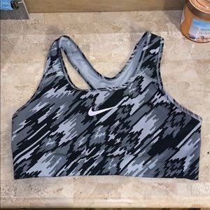 Women’s Nike Workout Medium Support SportsBra